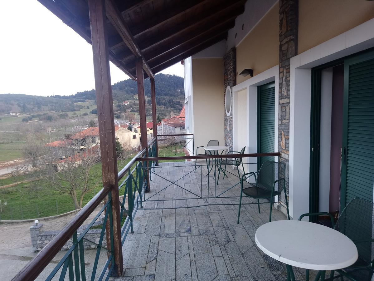 Elikonio Hotell Agia Anna  Exteriör bild
